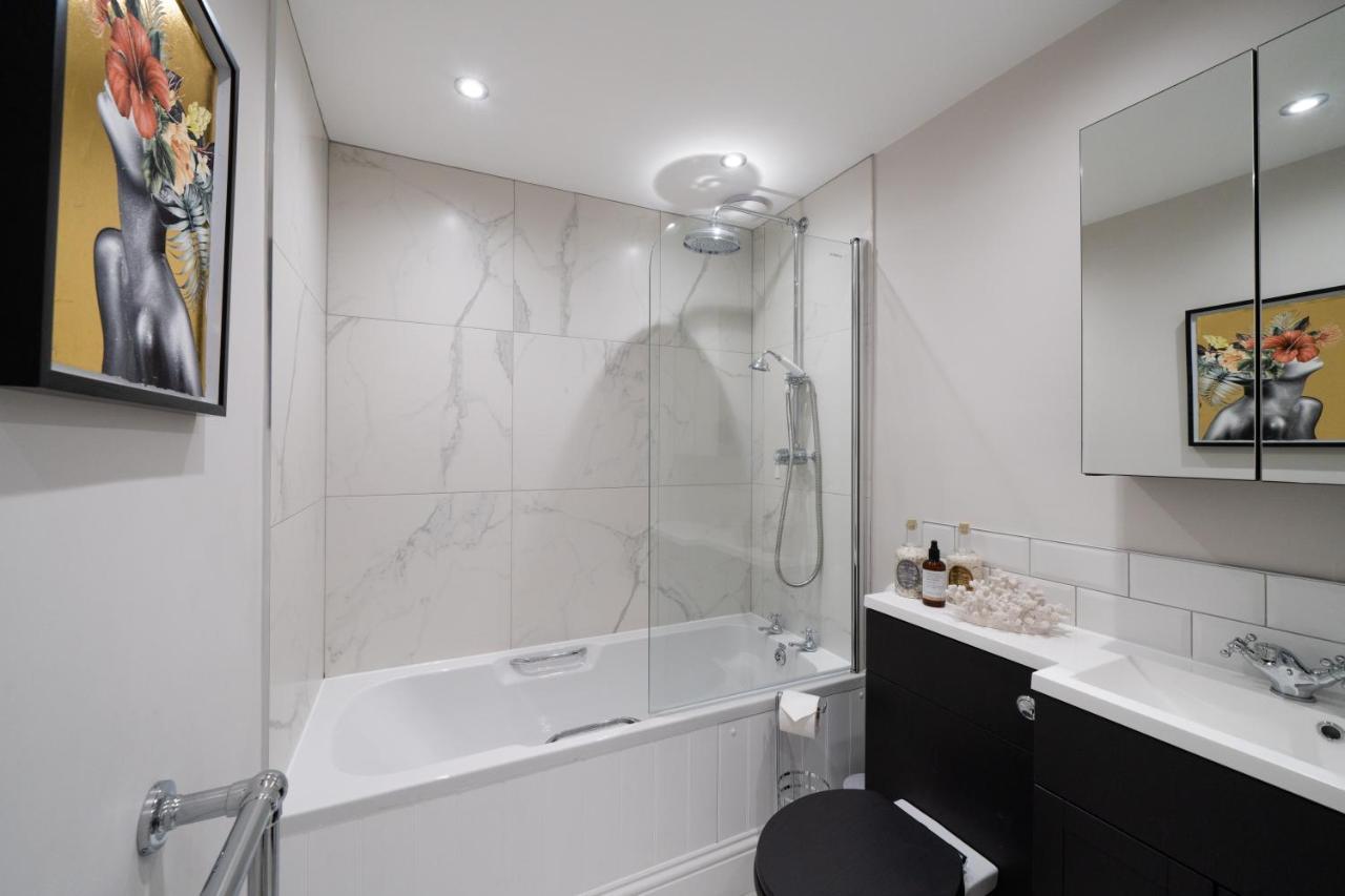 The House Of Selfies Apartment Royal Tunbridge Wells Exterior photo